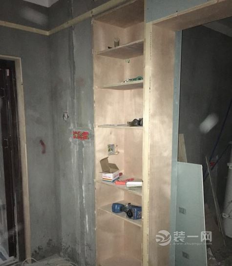 木工施工现场图